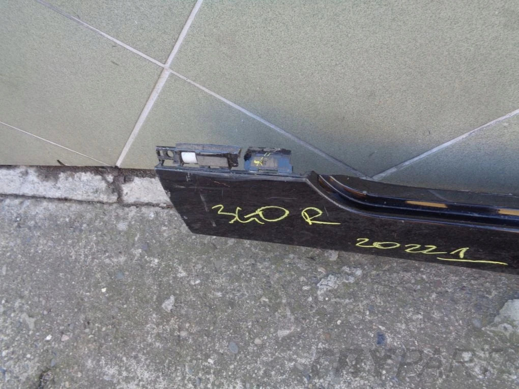 VW PASSAT B8 3G0 14- Right Sill Trim Strip