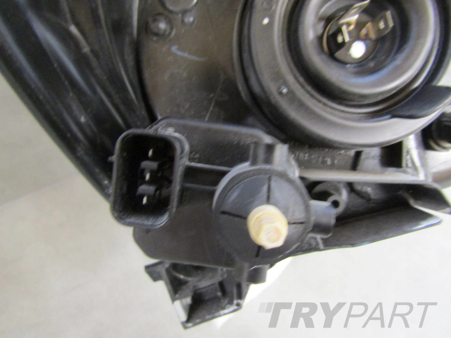 FRONT LAMP MITSUBISHI SPACE STAR 2 II STANDARD 12-15 LH