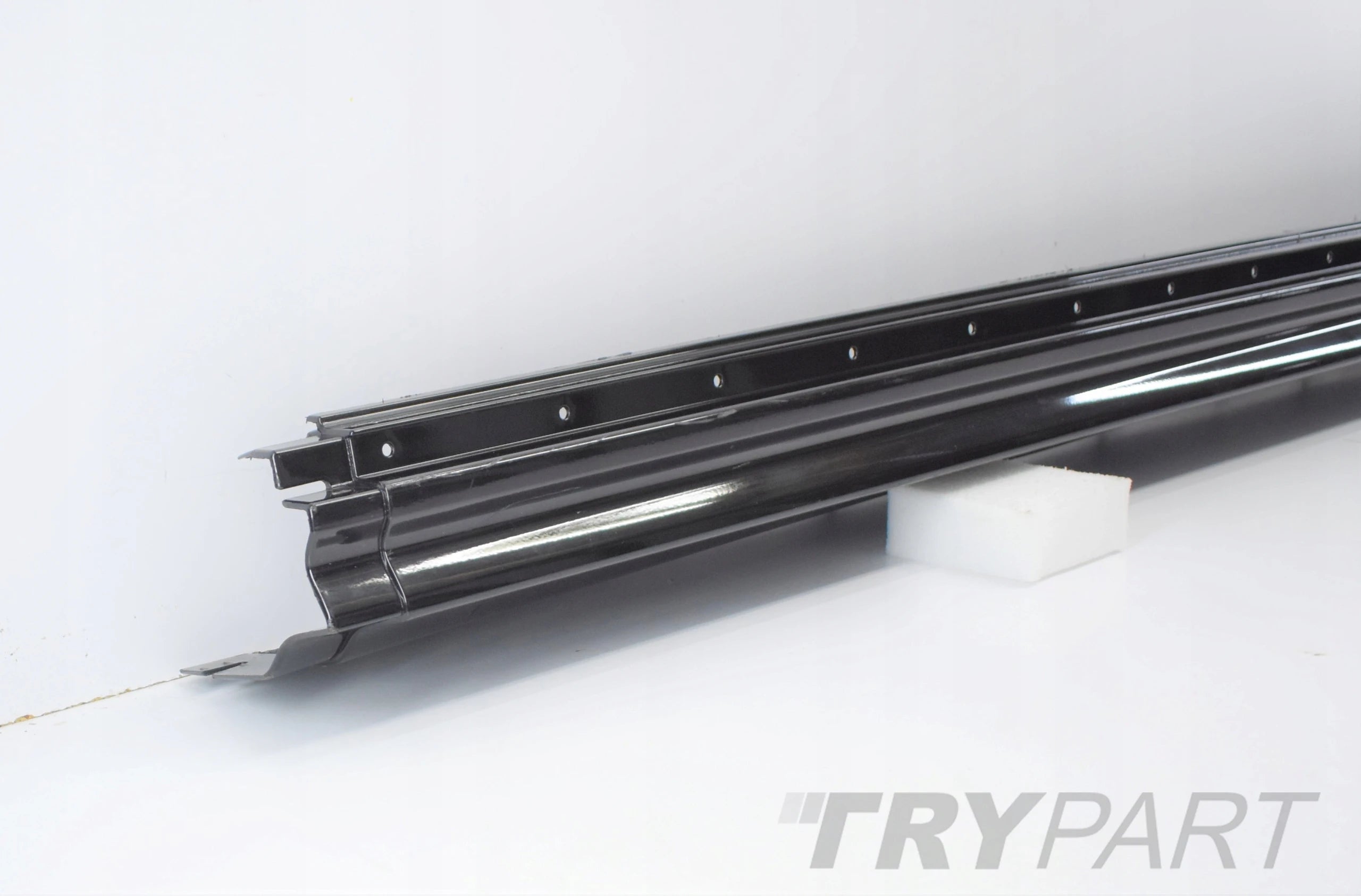 VOLVO XC90 II RIGHT DOOR SILL MOULDING NEW GENUINE