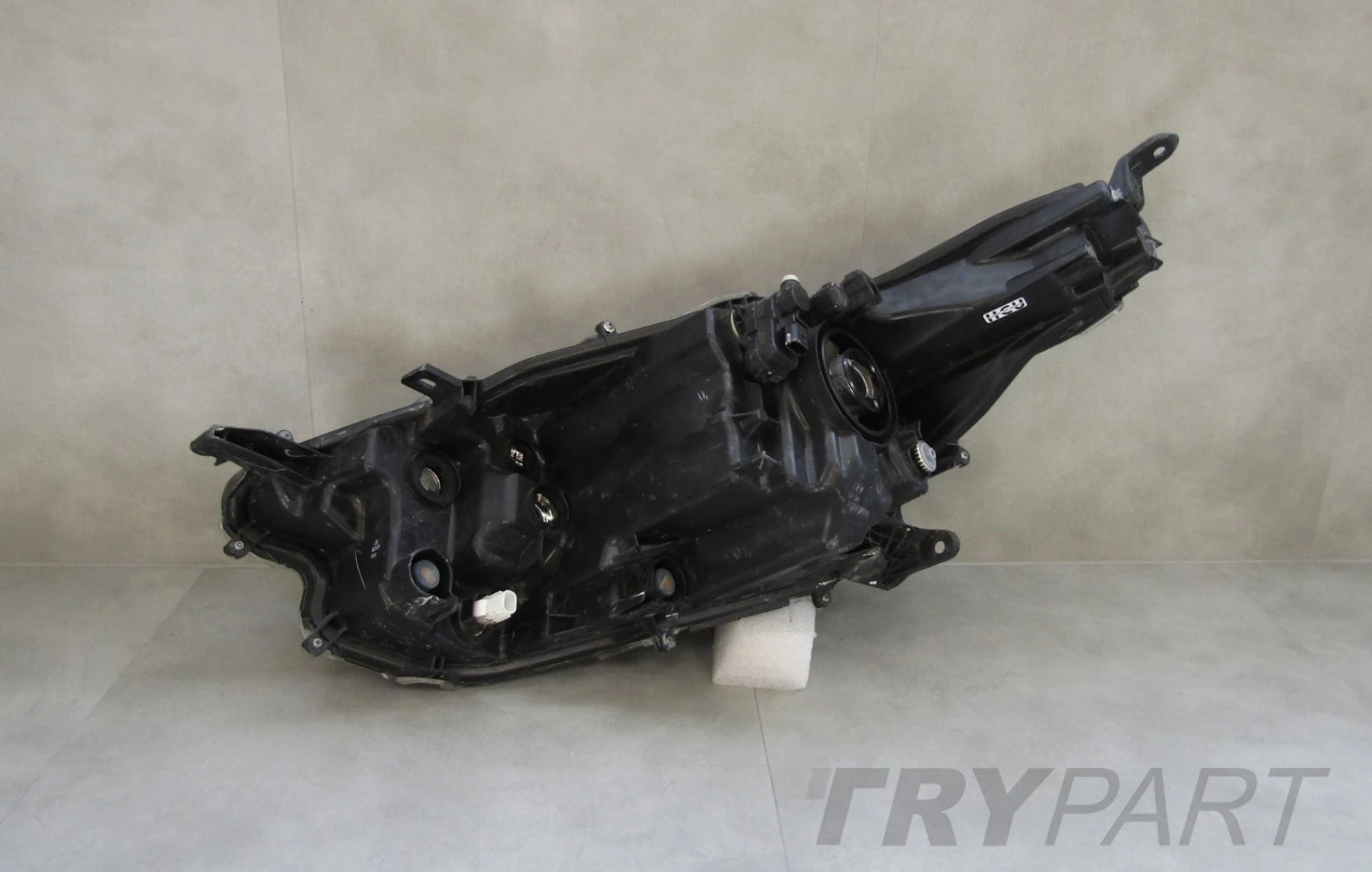 TOYOTA YARIS 4 IV HEADLIGHT STANDARD LENS 20- / MAZDA 2 22- RH