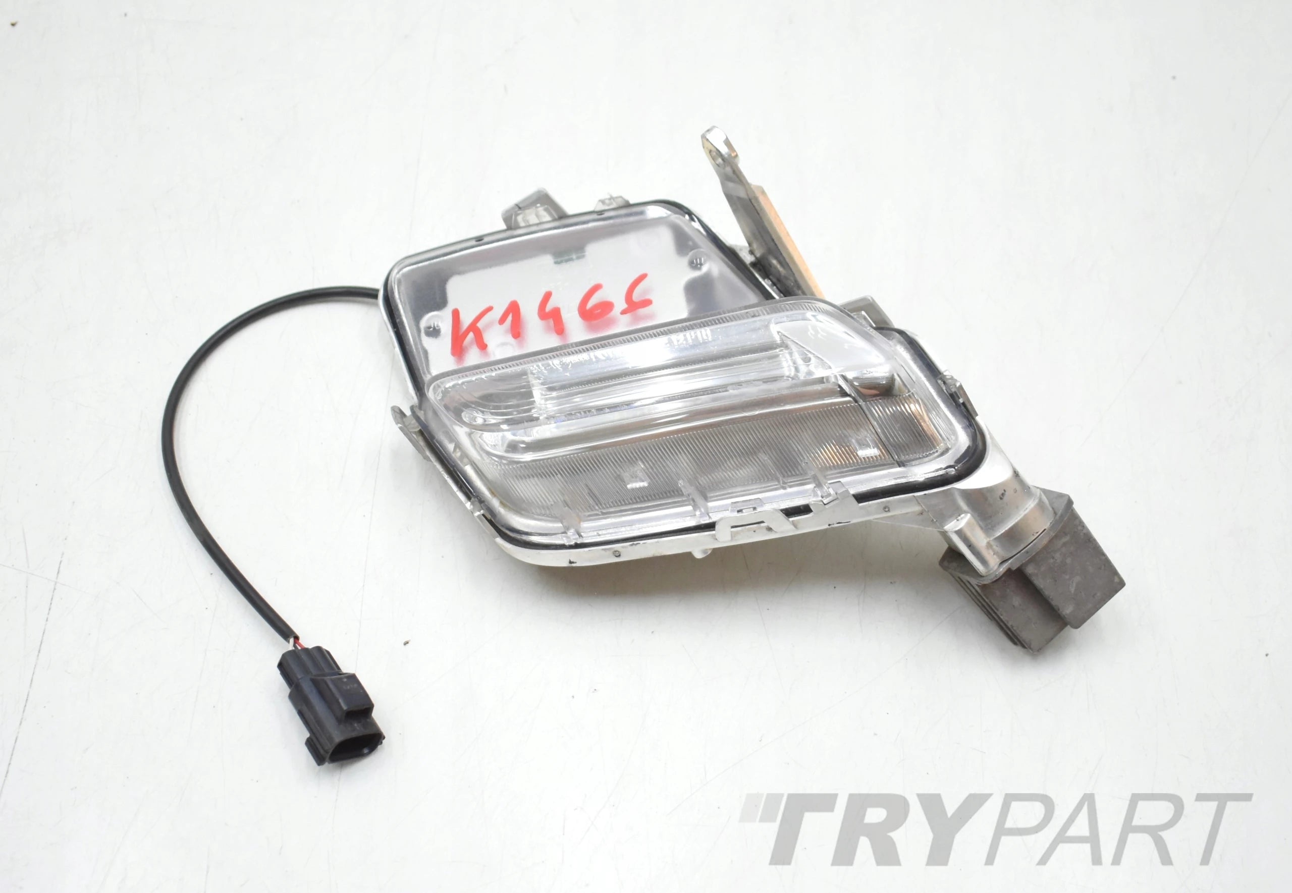 VOLVO XC60 LEFT HEADLIGHT HALOGEN LED DRL EU 31420393