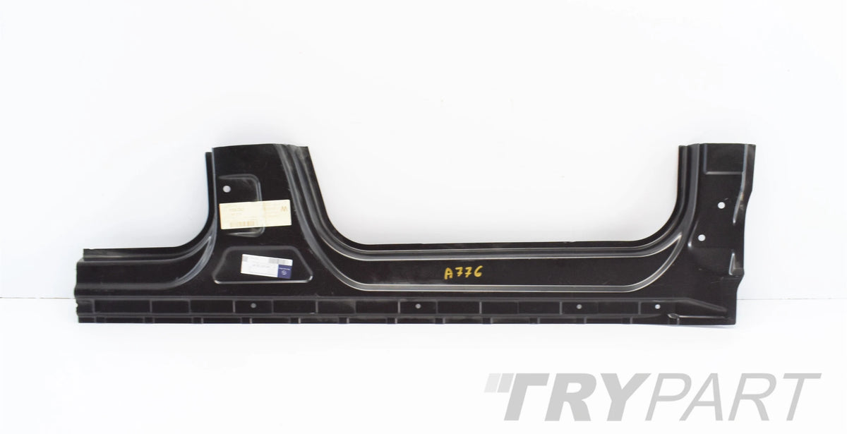 MERCEDES A CLASS W169 RIGHT SILL POST CLADDING