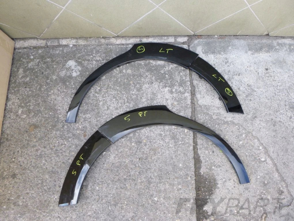 KIA SOUL II 14- Rear fender trim strip right left