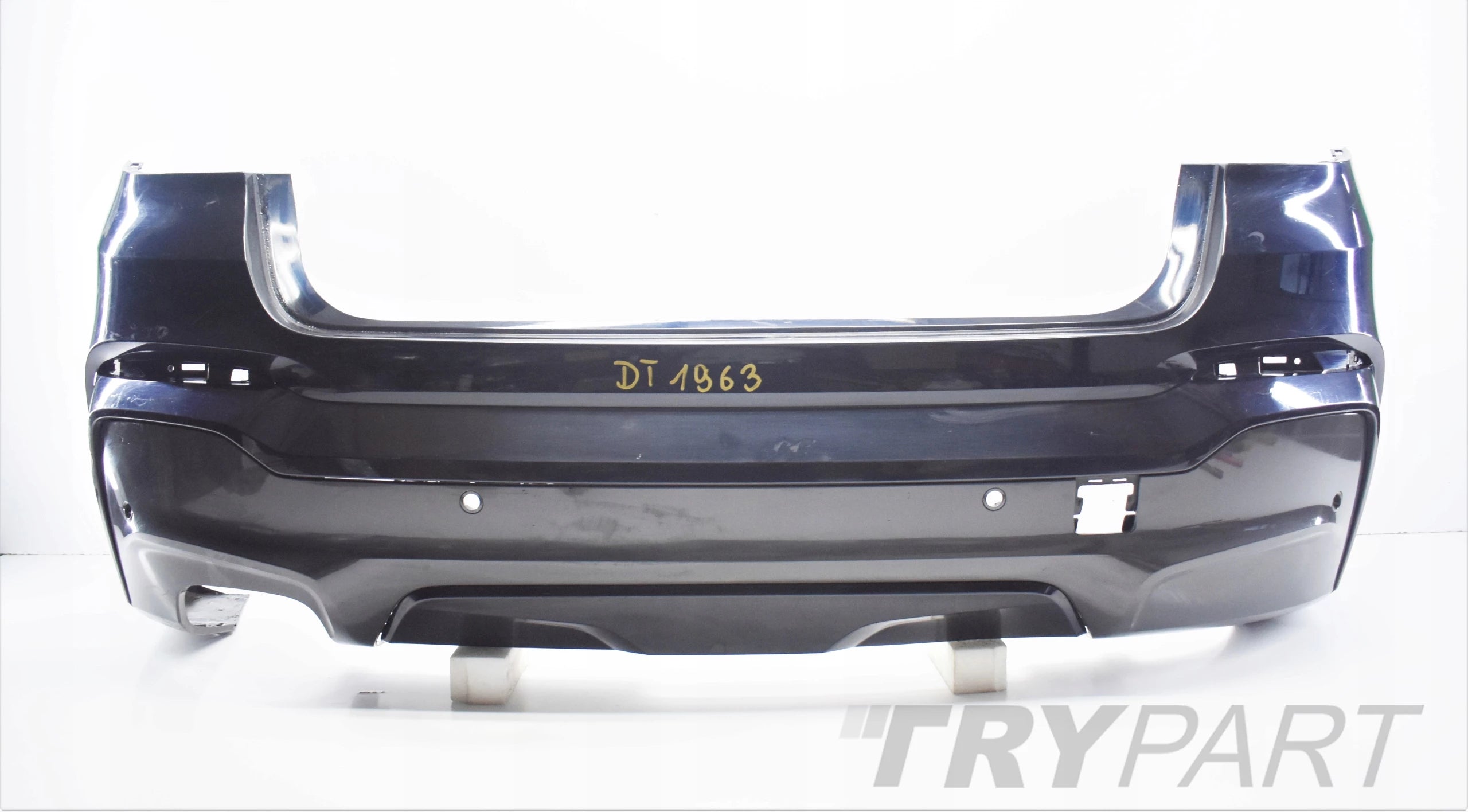 BMW X4 F26 M PACKAGE REAR BUMPER SUPER CONDITION ORIGINAL!