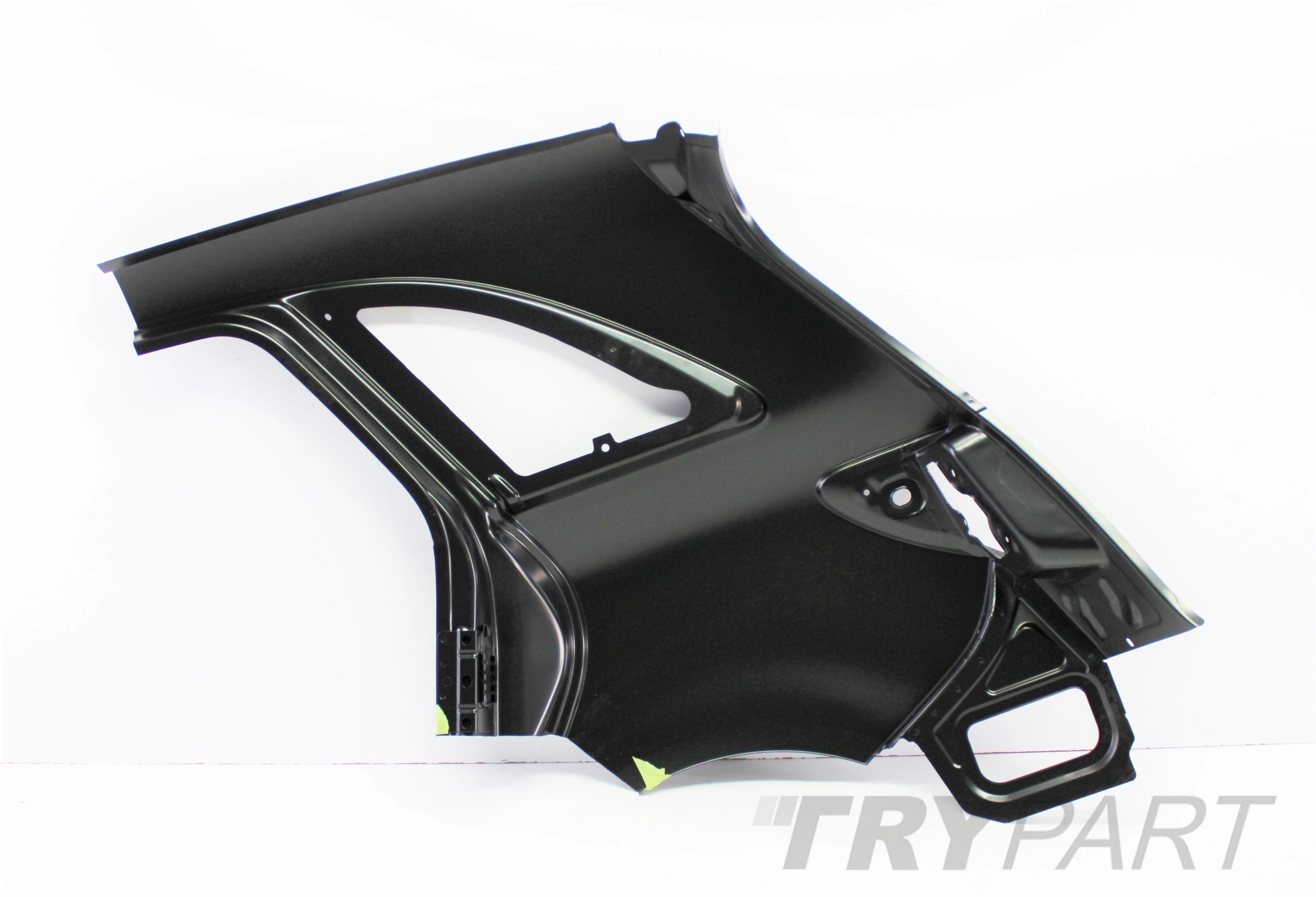 MERCEDES B KLASA W246 RIGHT REAR FENDER HOUSING