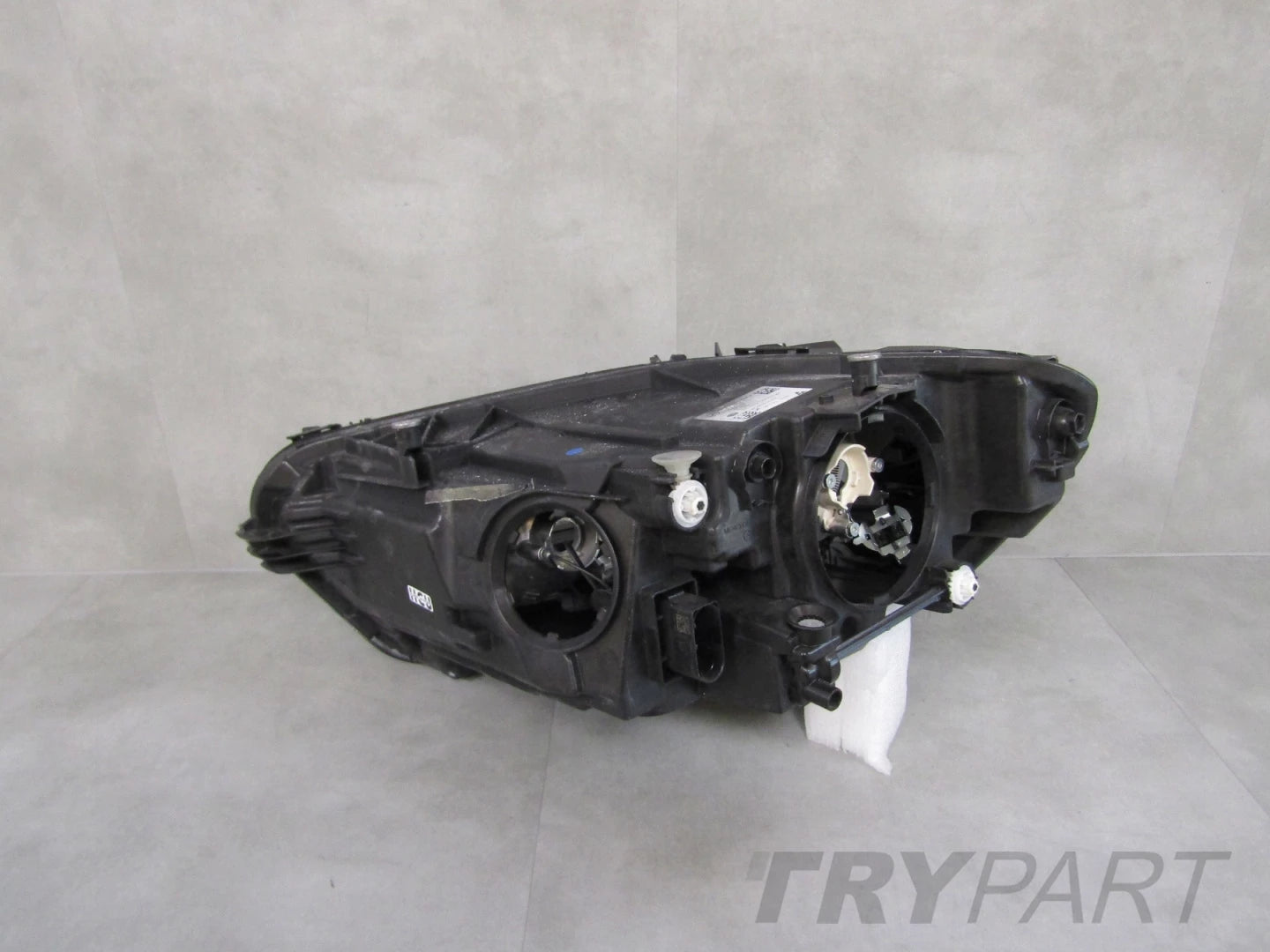 MERCEDES CLA W118 HEADLIGHT STANDARD RH 19-23 A1189062000