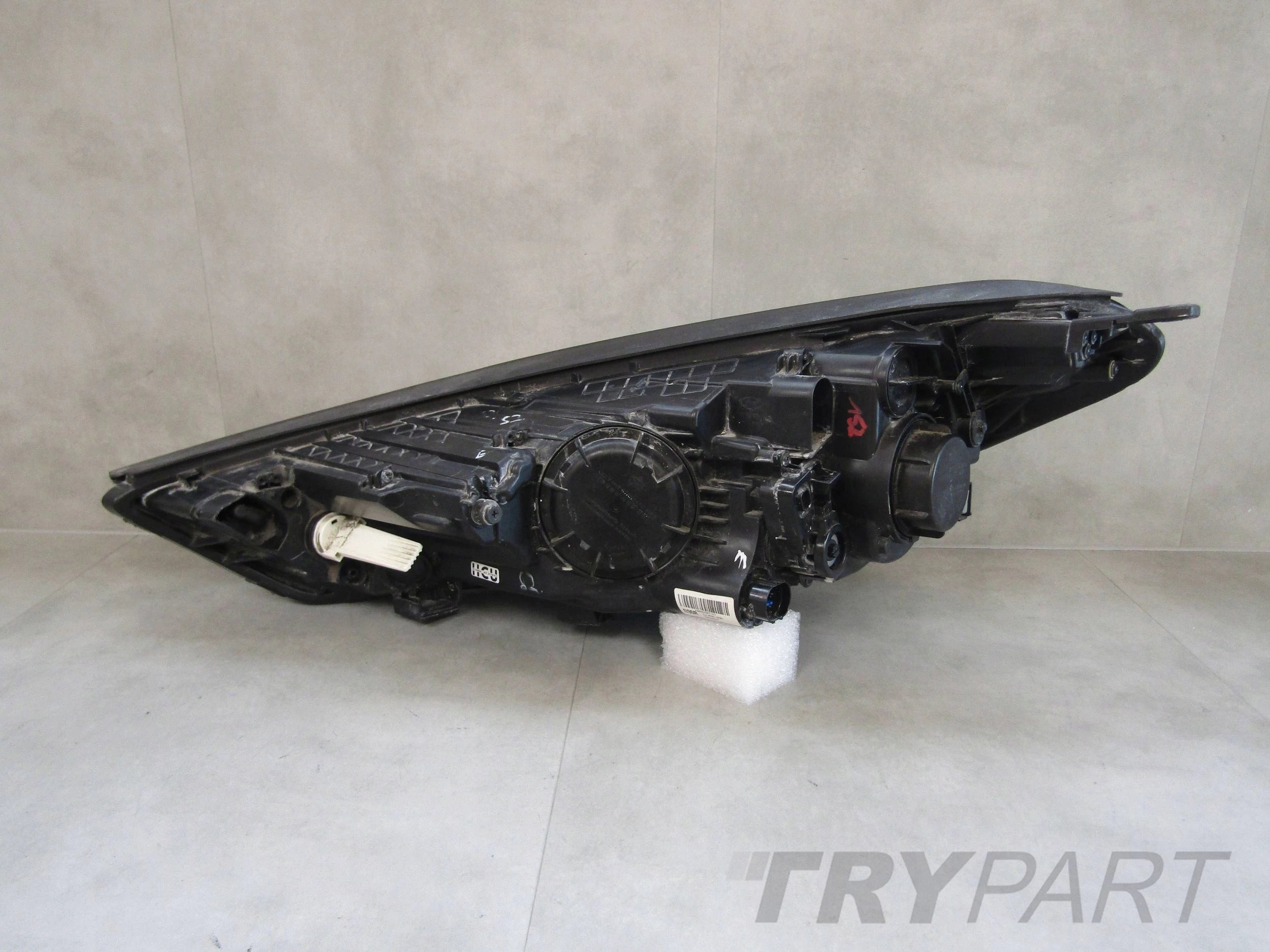 Front Headlight Hyundai Tucson 3 III LED 15-18 RH RIGHT 92102 D7201