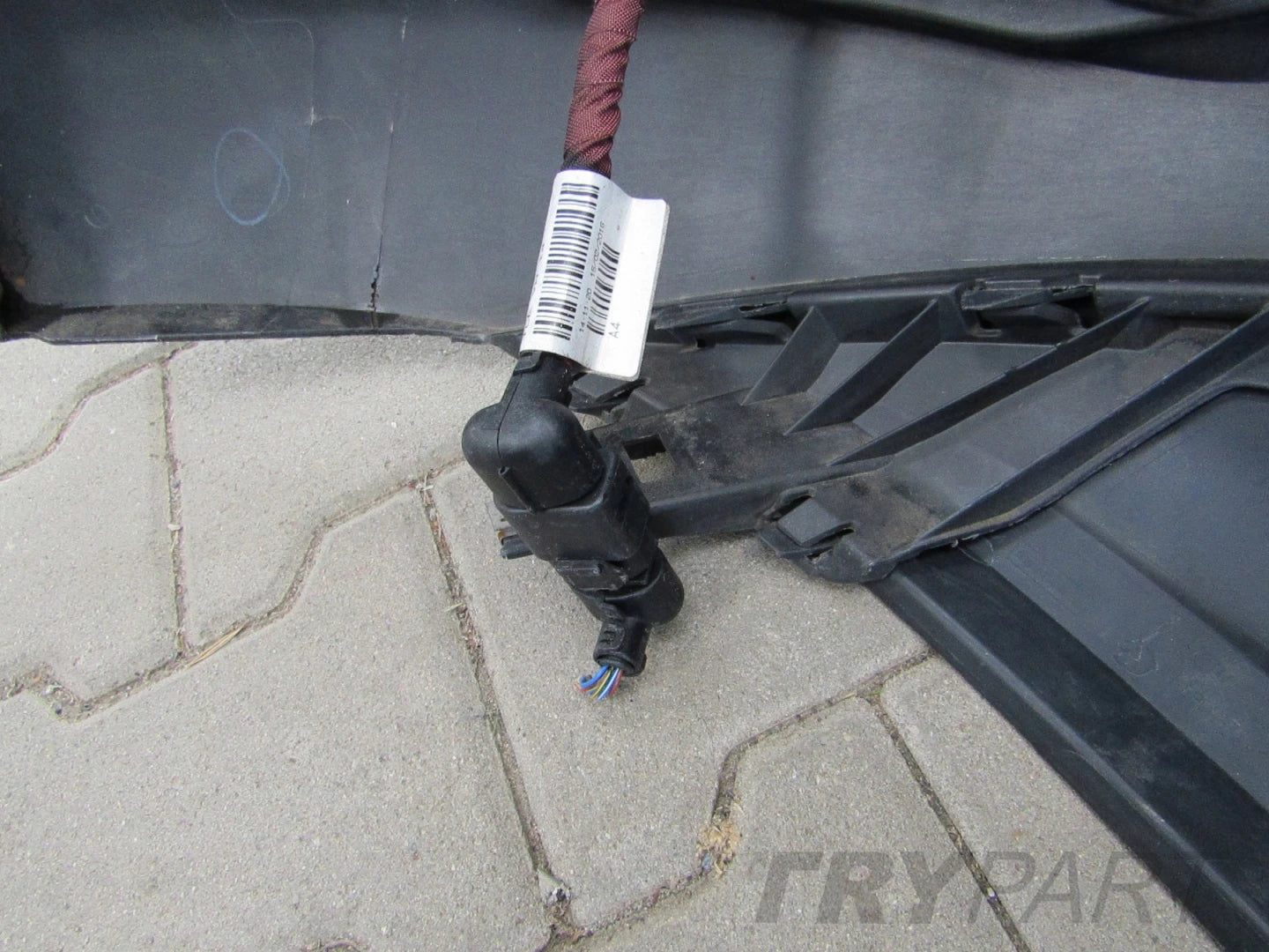 Rear Bumper VW Touran 2 II 5TA 15- 4PDC