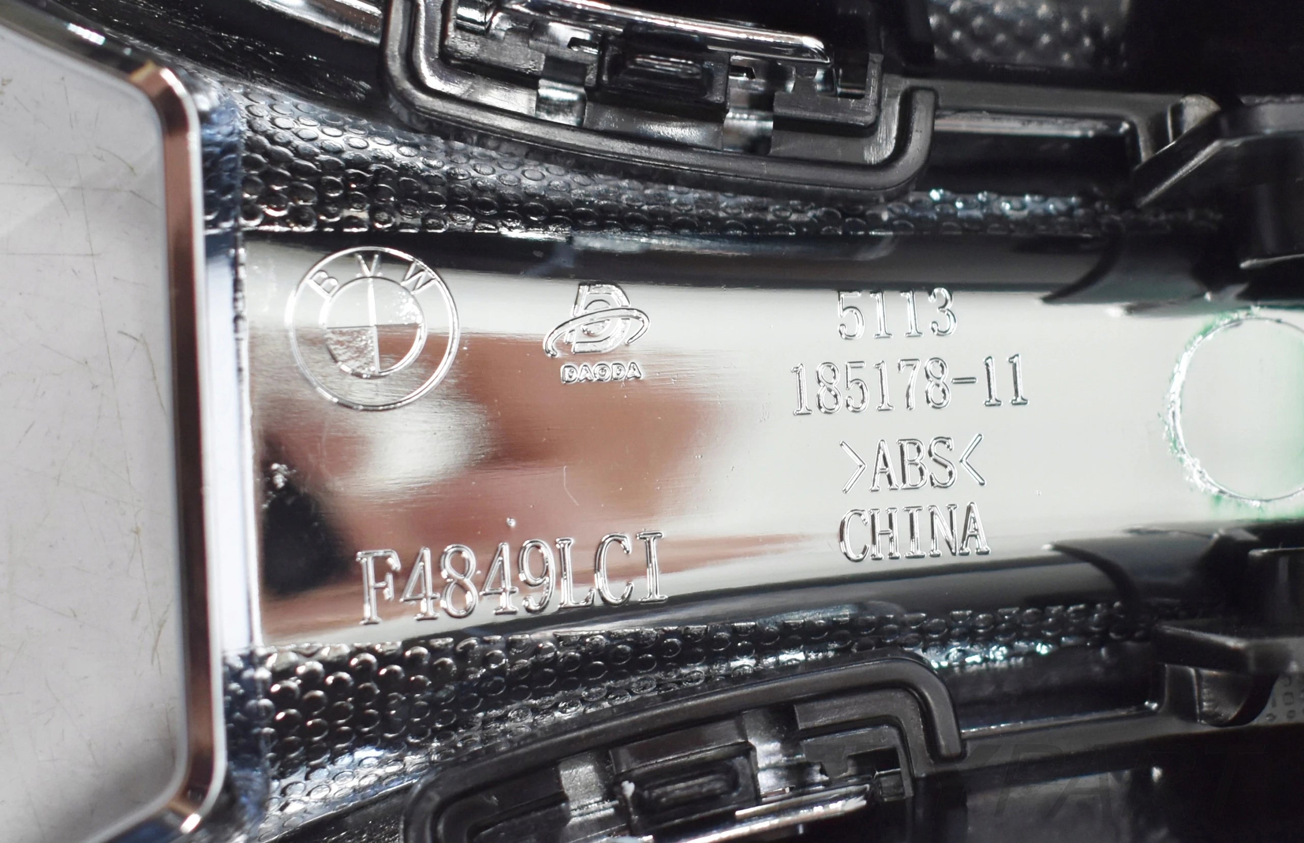 BMW X1 F48 LIFT LCI Grill Bumper Grille NEW ORG