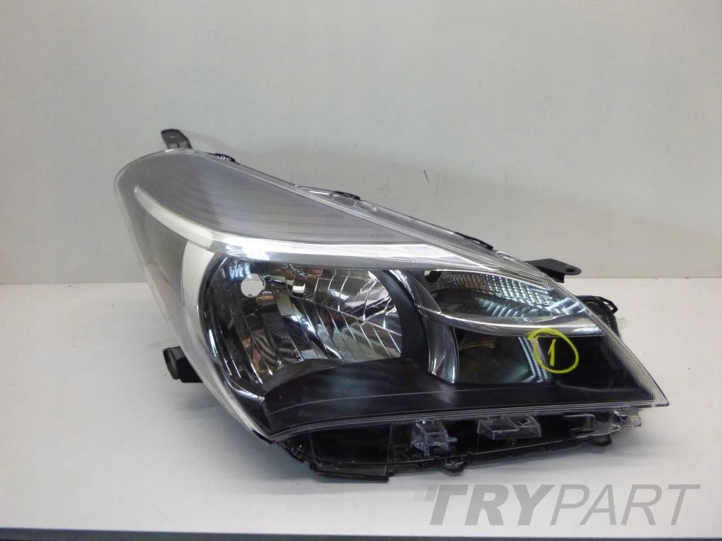TOYOTA YARIS III LIFT 13- Right Headlight