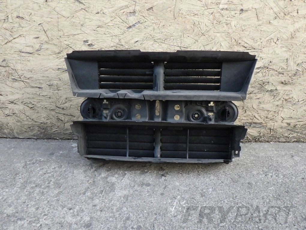 FORD KUGA MK2 LIFT 16- GV4B-8475-AC Front Bumper Air Intake Louvre