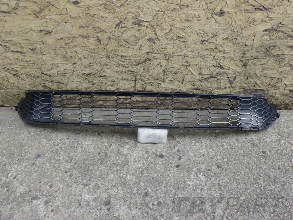 TOYOTA C-HR CHR LIFT GR 18- FRONT BUMPER GRILLE