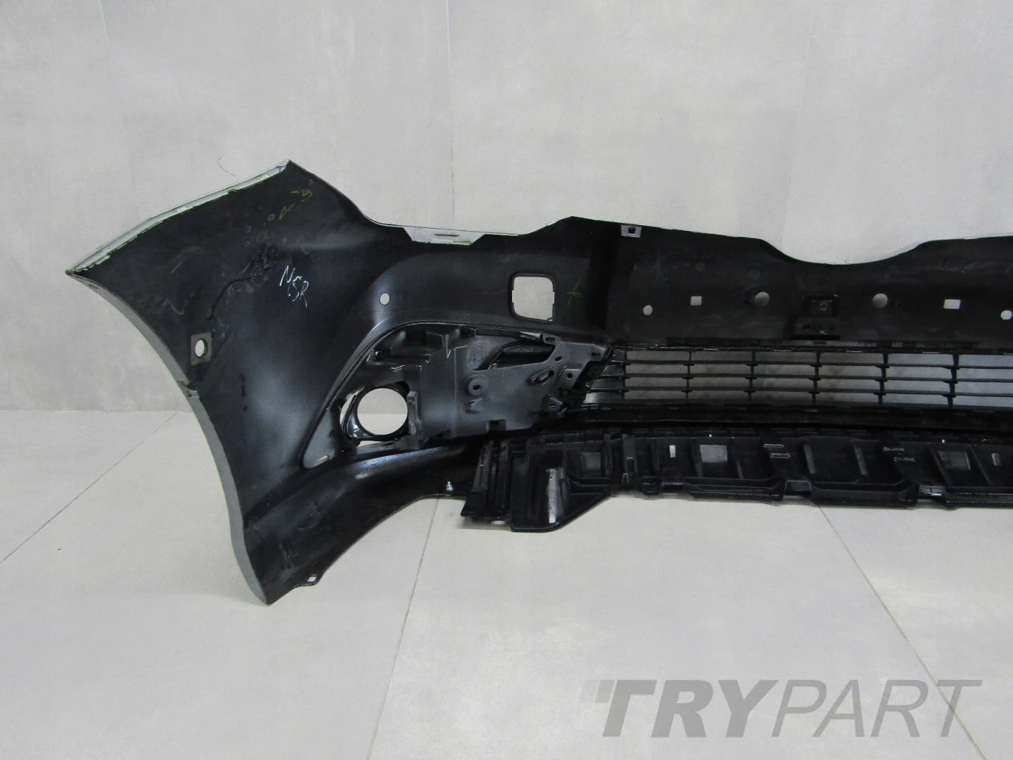 Front Bumper Toyota Auris 2 II Lift 15-18 / PLATE