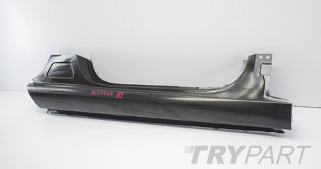 SKODA OCTAVIA III 5E RIGHT SILL COVER ORG NEW