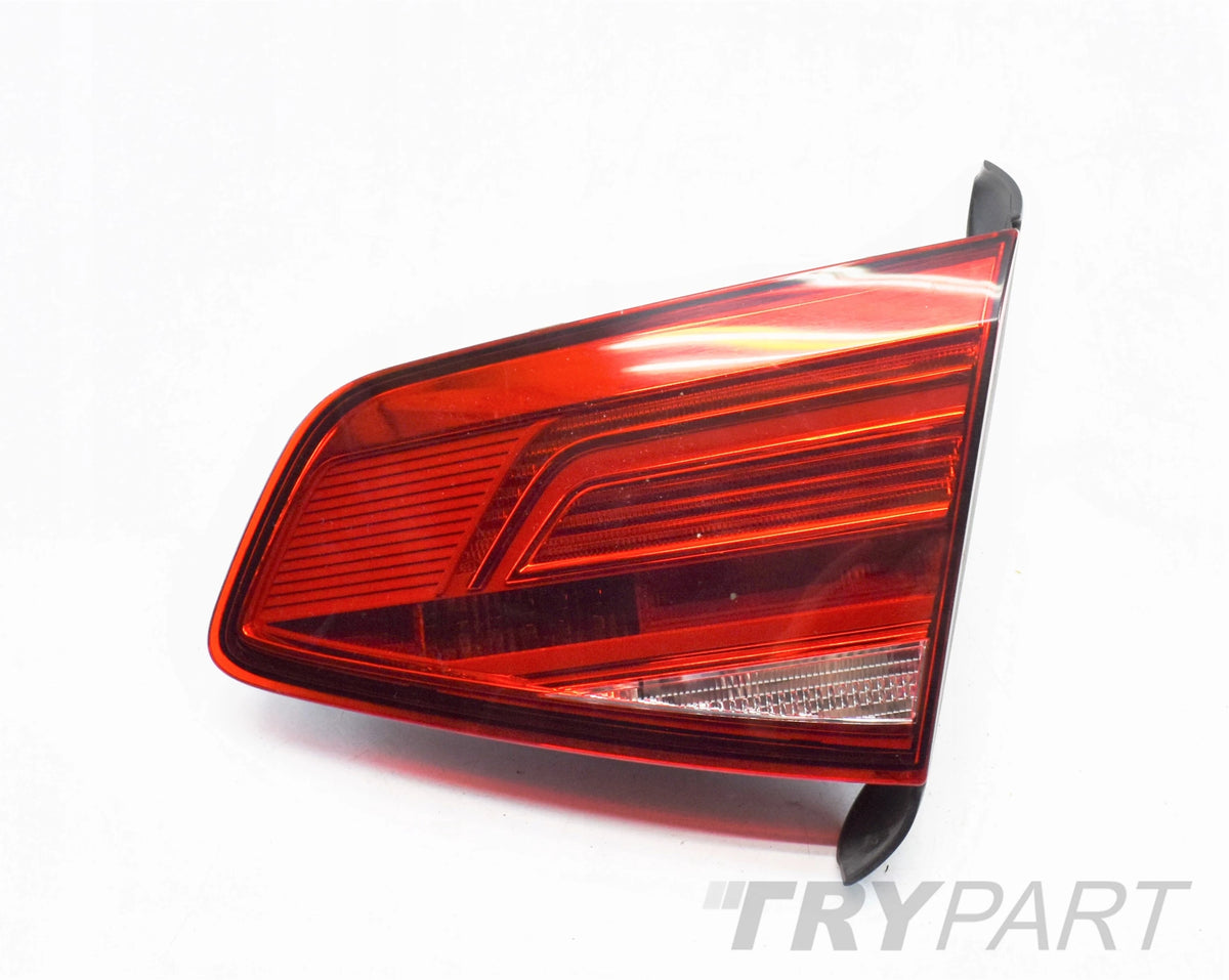 VW PASSAT B8 3G5 RIGHT TAIL LIGHT IN LUGGAGE LID SEDAN EU