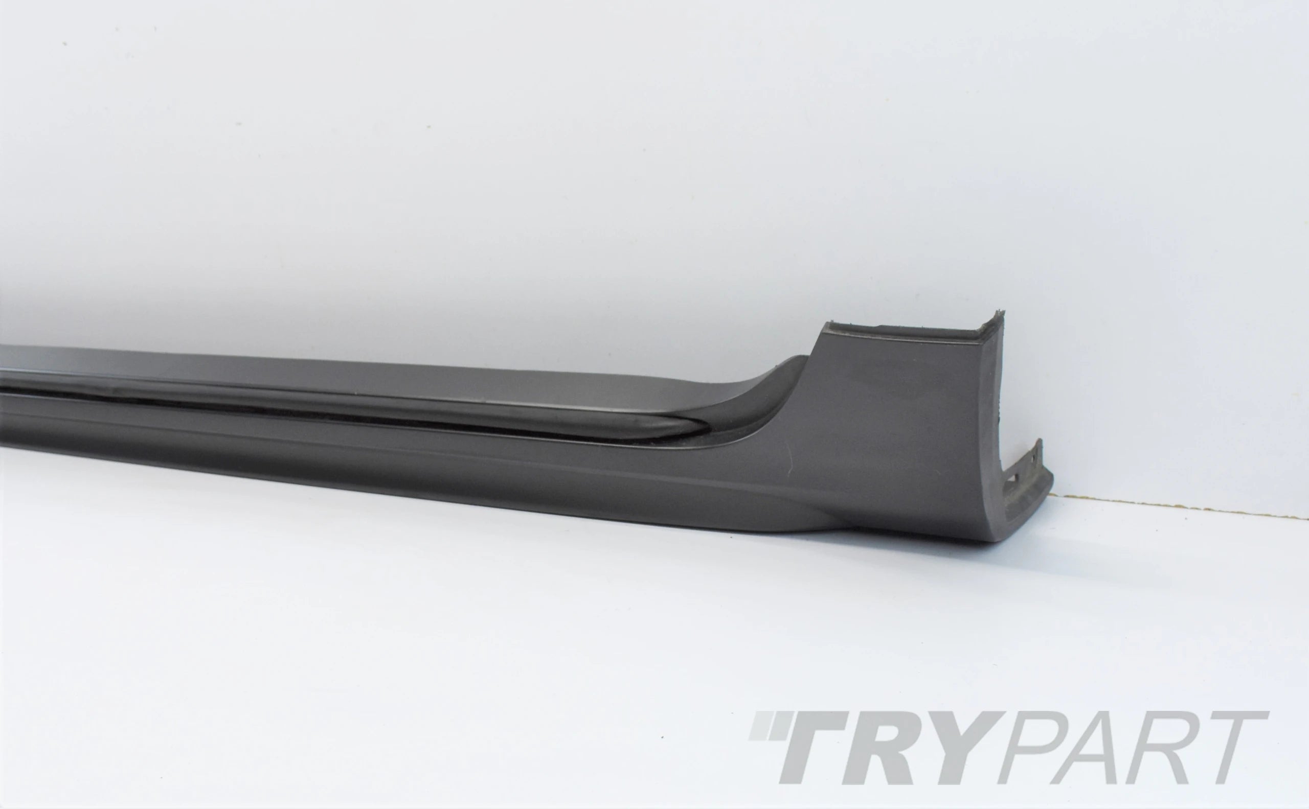 VOLVO V90 II LEFT SILL COVER ORG