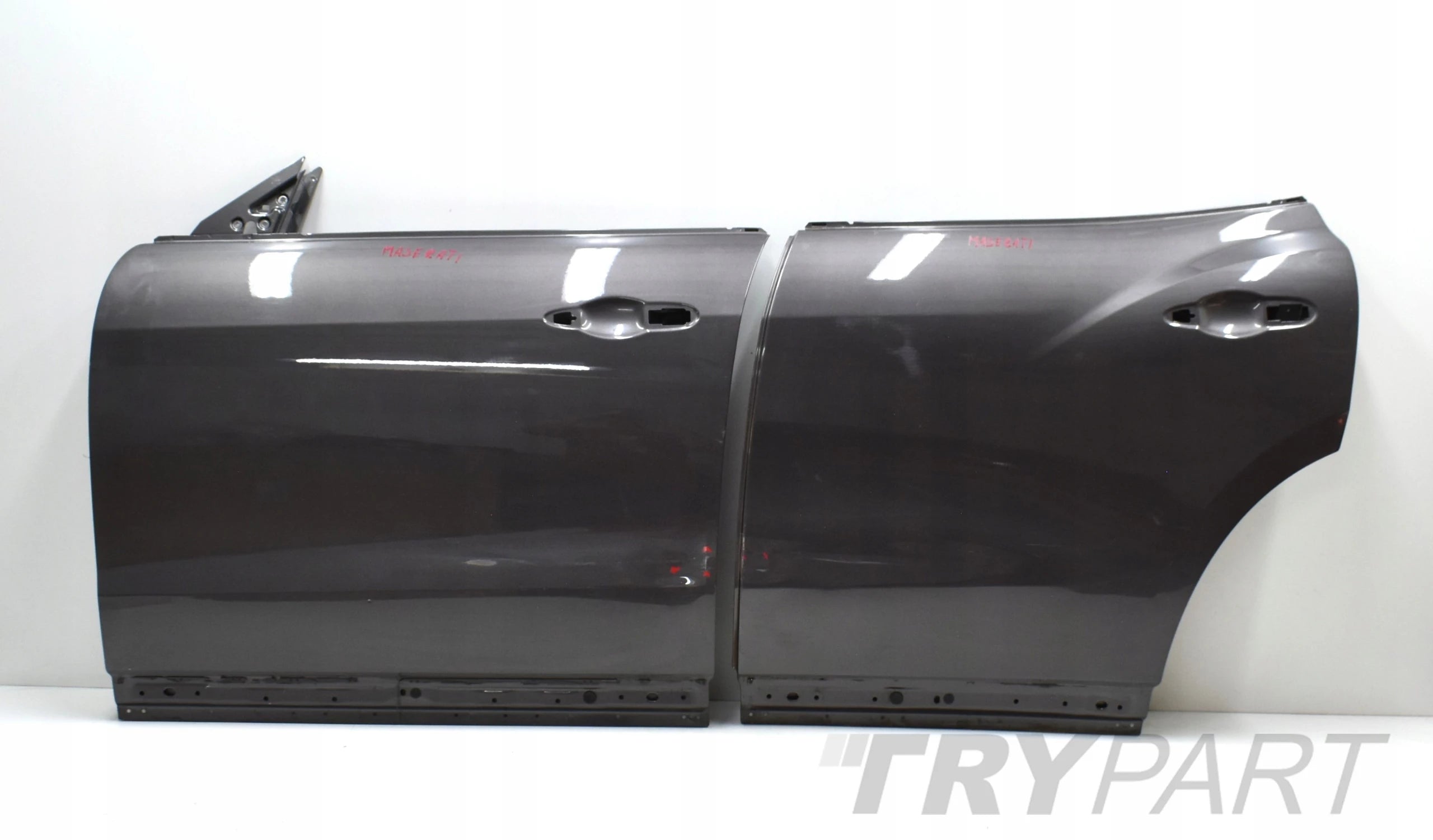 MASERATI LEVANTE LEFT REAR DOOR ORG