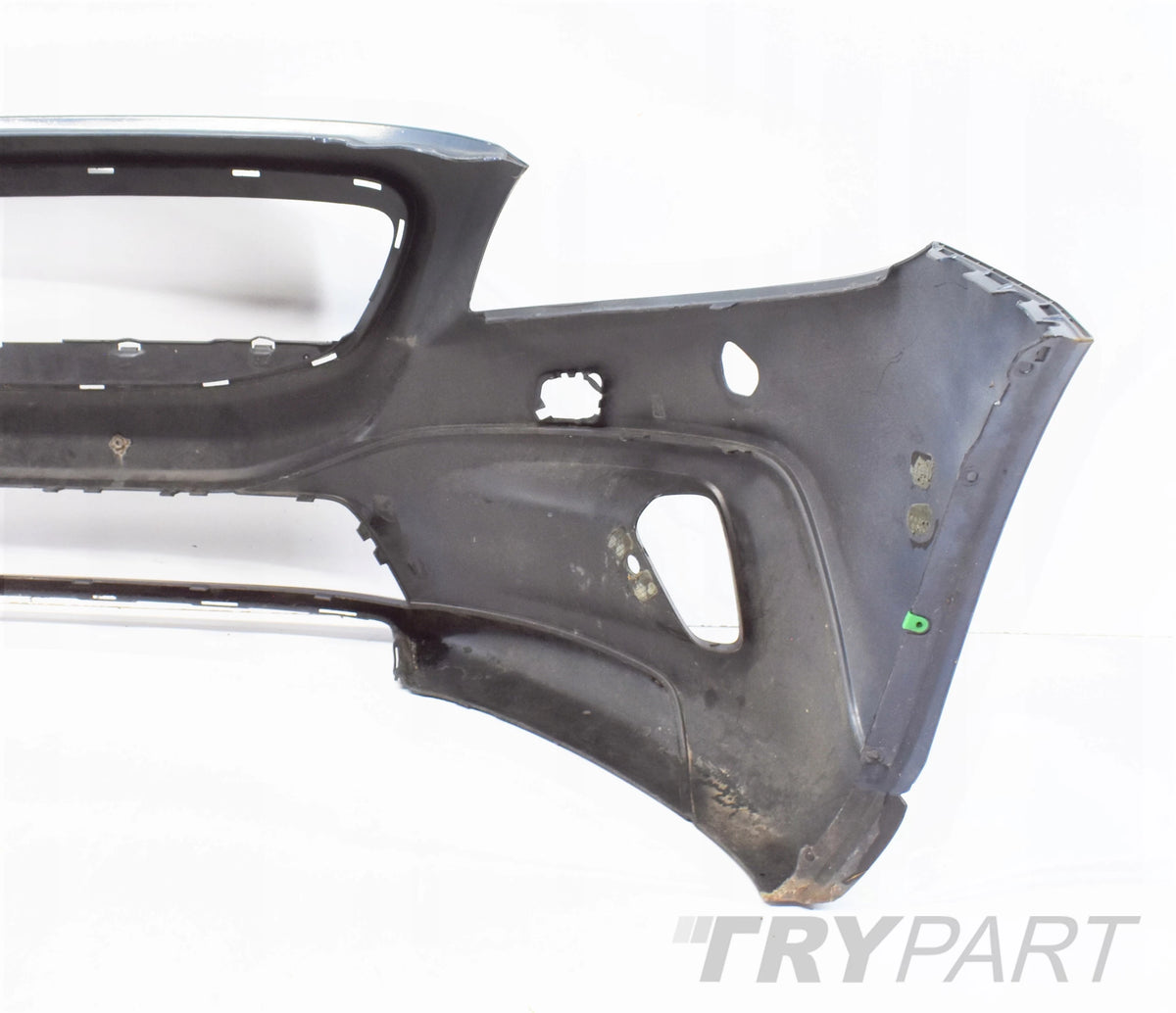 VOLVO V40 CROSS COUNTRY FRONT BUMPER SUPER CONDITION