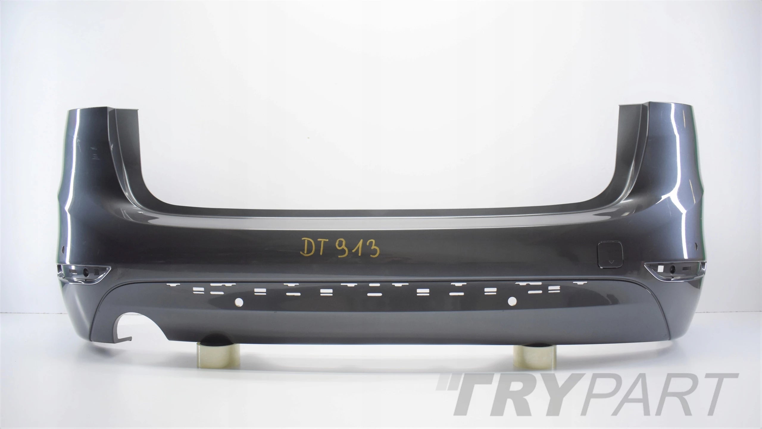 BMW 2 F46 REAR BUMPER EXCELLENT CONDITION ORG