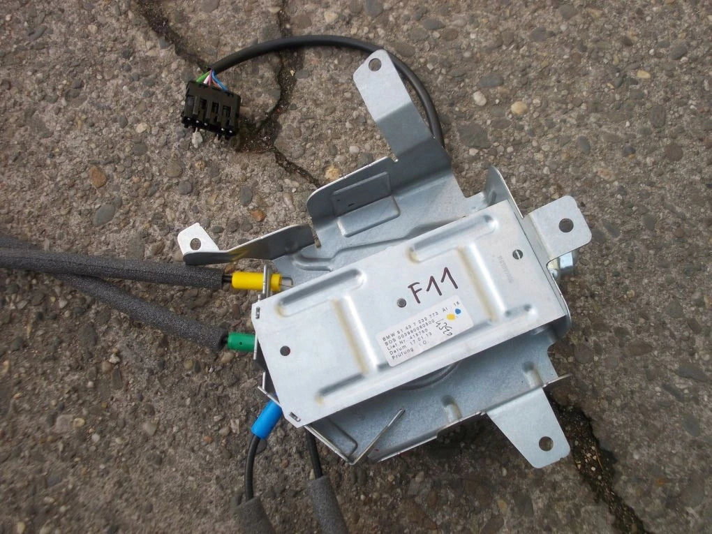 BMW 5 F11 trunk roller blind mechanism