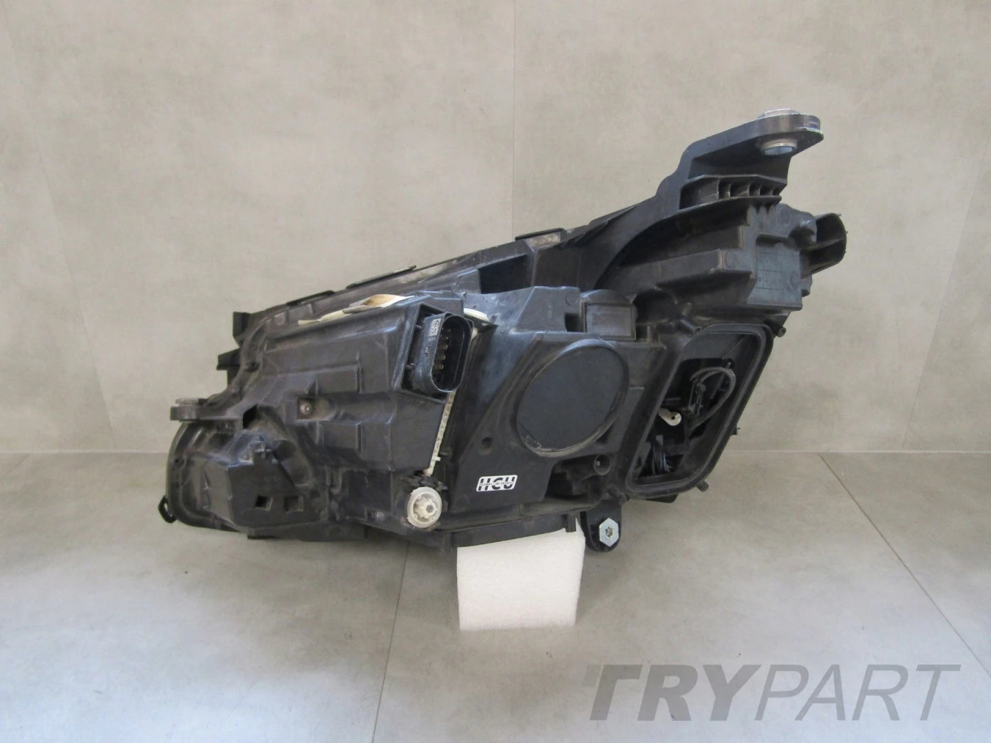 MERCEDES E-KLASA W213 MULTIBEAM 17-20 RH RIGHT HEADLIGHT 2139067606