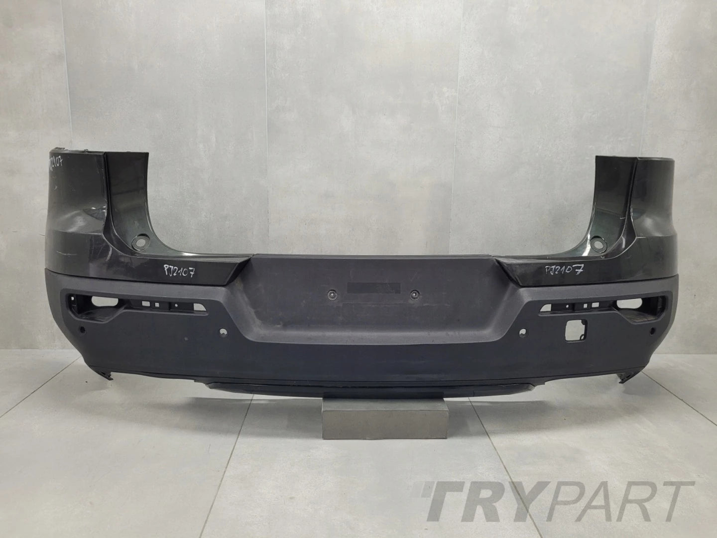 Rear Bumper Volvo XC40 XC 40 R-Design 17-