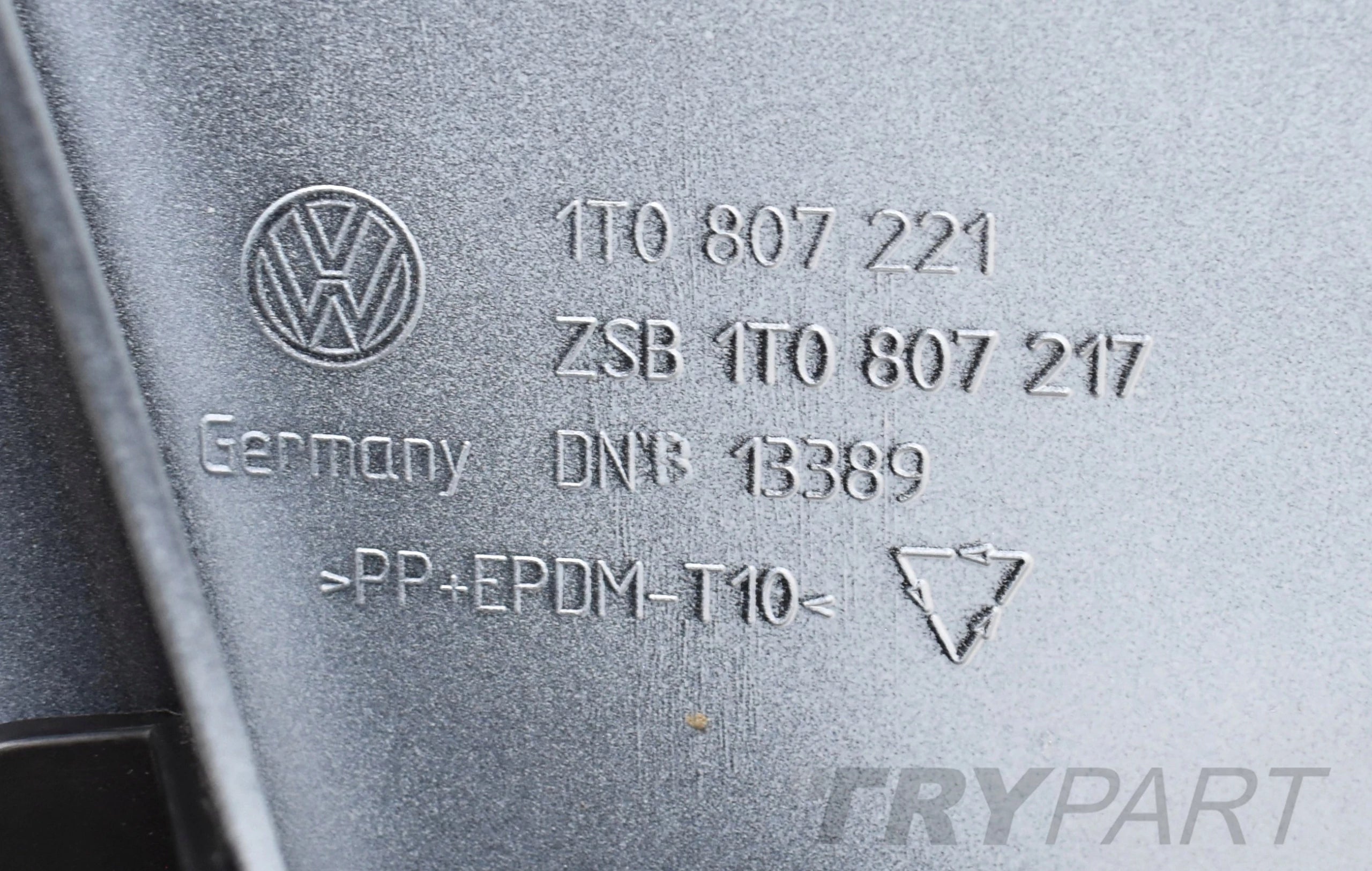 VW TOURAN 1T0 FRONT BUMPER ORG NEW 03-06