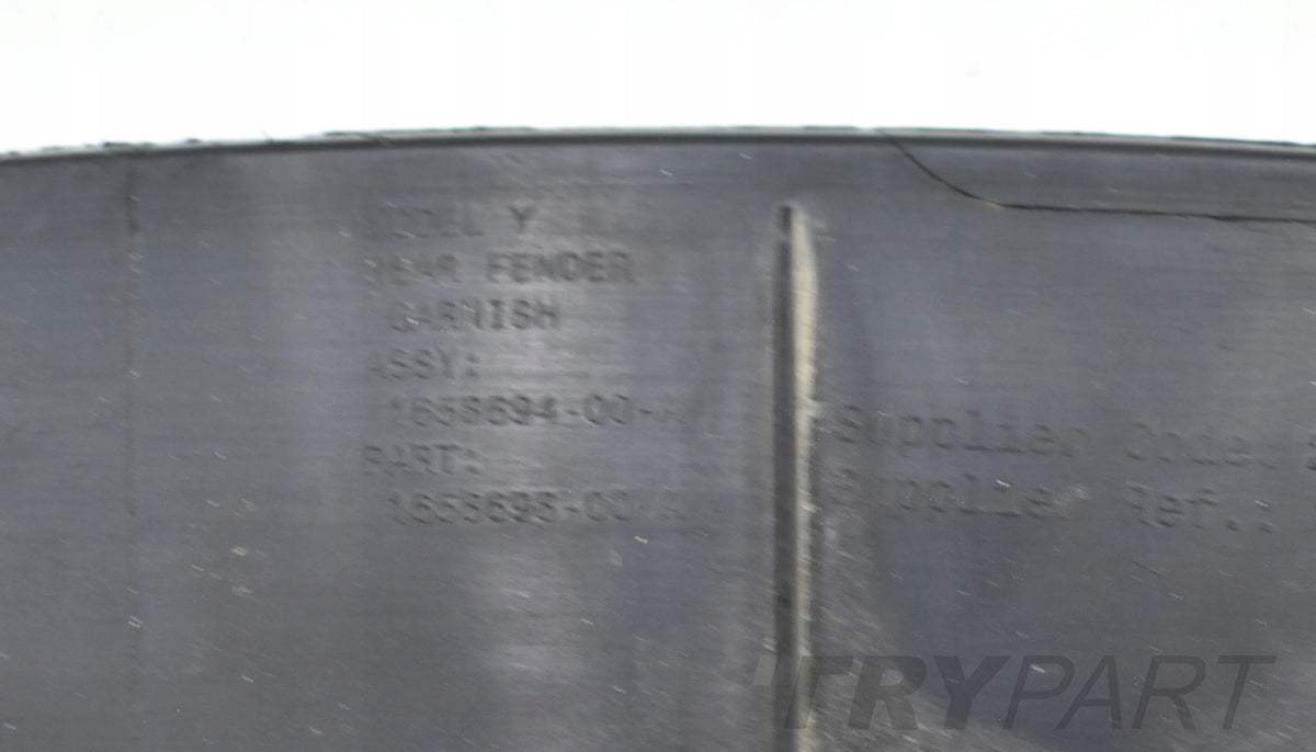 TESLA MODEL Y REAR FENDER MOULDING RIGHT ORG