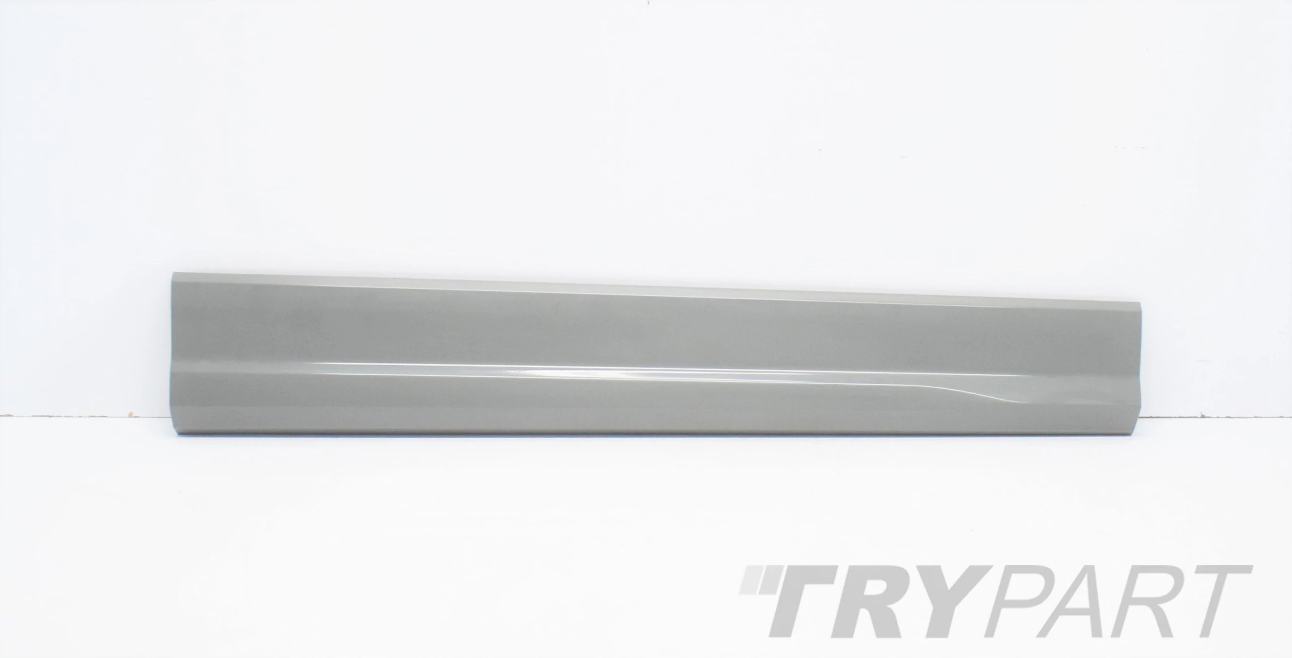 AUDI Q2 81A RIGHT FRONT DOOR MOLDING ORG