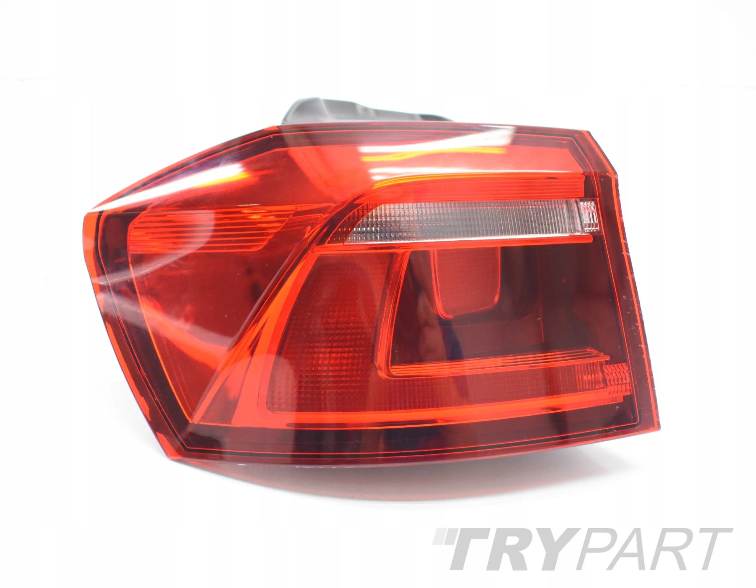 VW SPORTSVAN 510 LEFT REAR TAIL LIGHT EU ORG