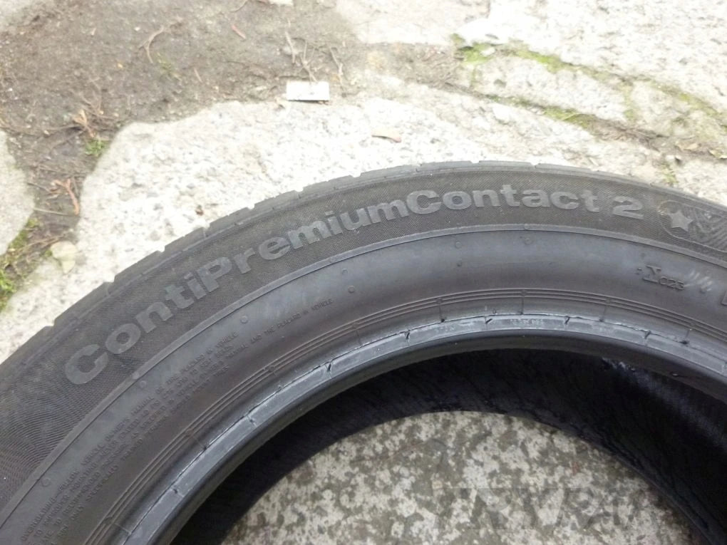 CONTINENTAL CONTI PREMIUM CONTACT 2 225 55 R17 tire