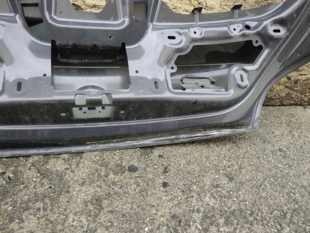 OPEL ADAM rear hatch