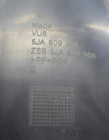 SKODA RAPID 5JA FRONT RIGHT FENDER COMPLETE