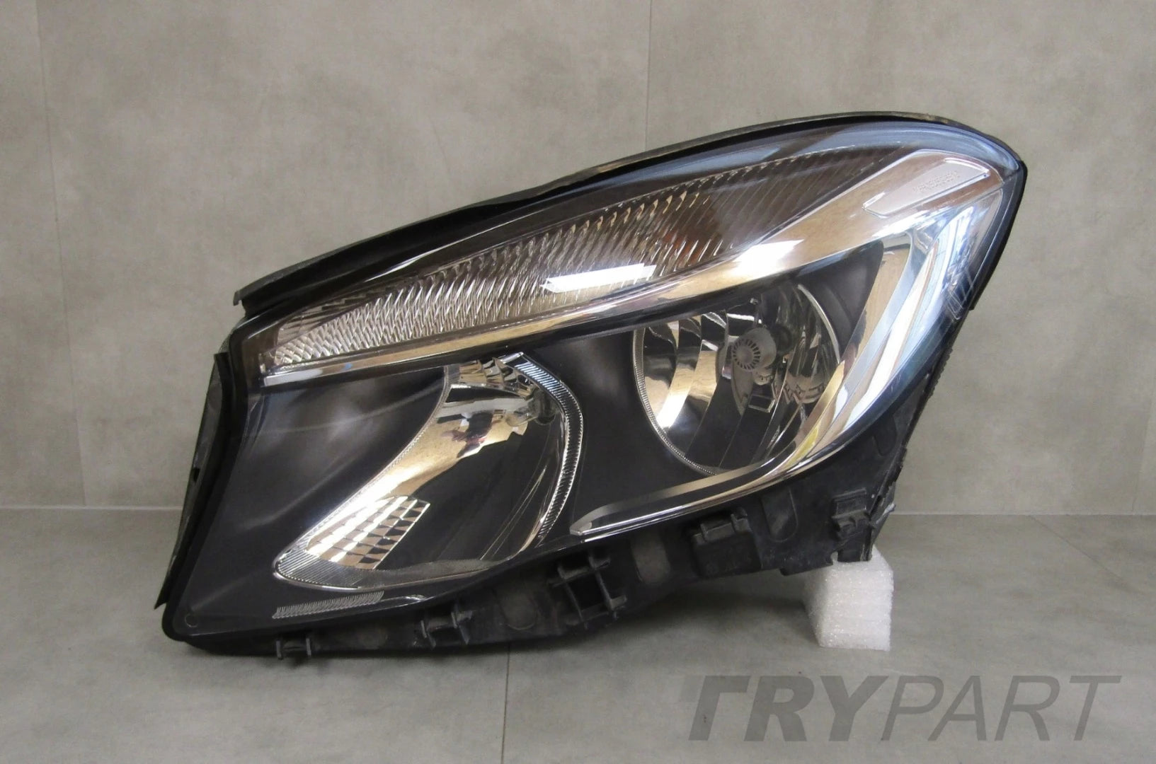 MERCEDES GLA 156 HEADLIGHT STANDARD LEFT LH 14-17 A1569061100