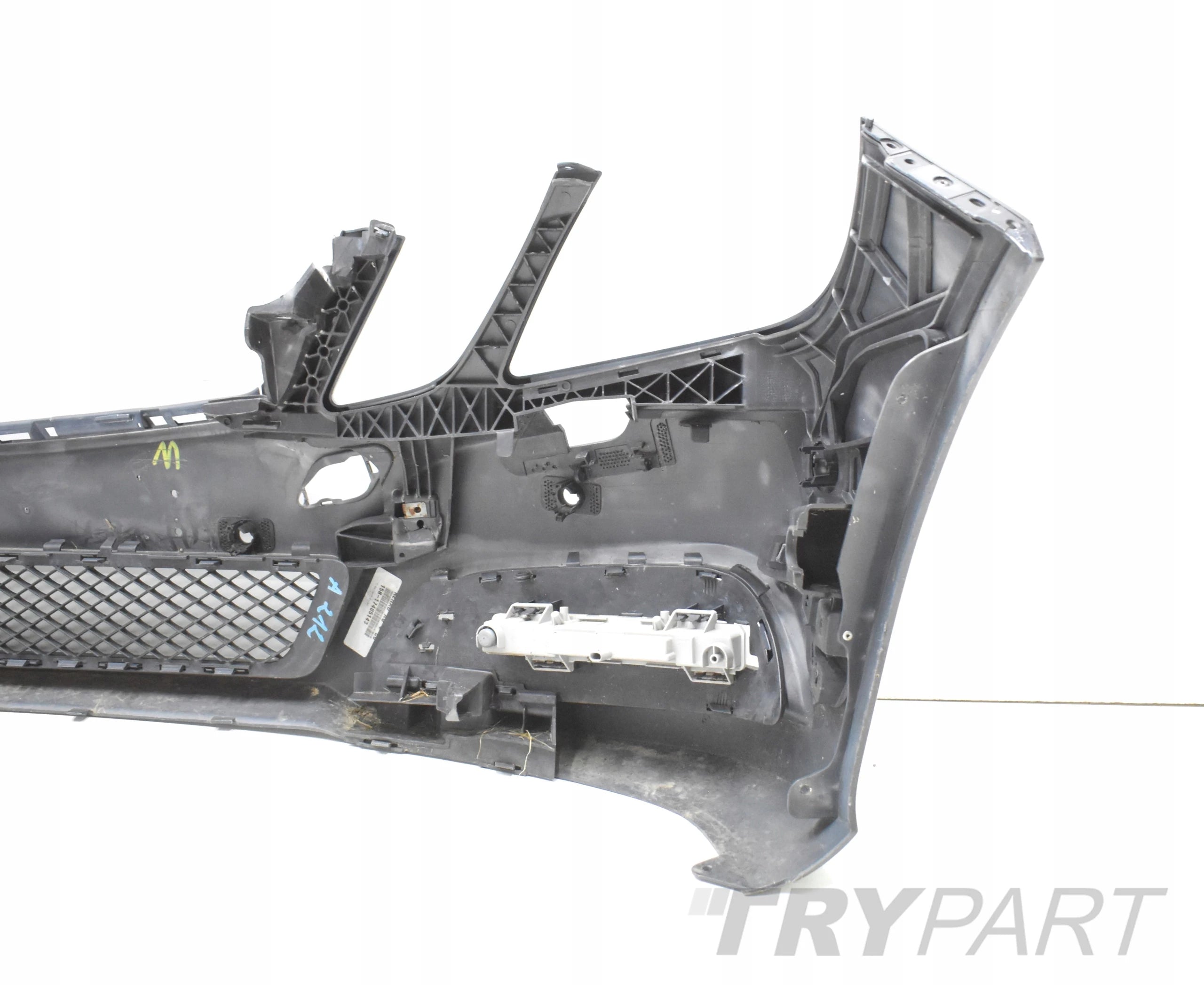 MERCEDES E-CLASS W212 FRONT BUMPER ORIGINAL + GRILLES