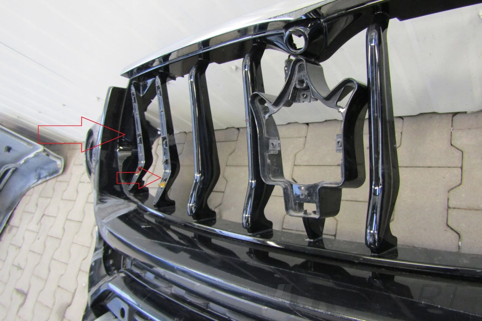 MASERATI LEVANTE 16- Front Bumper