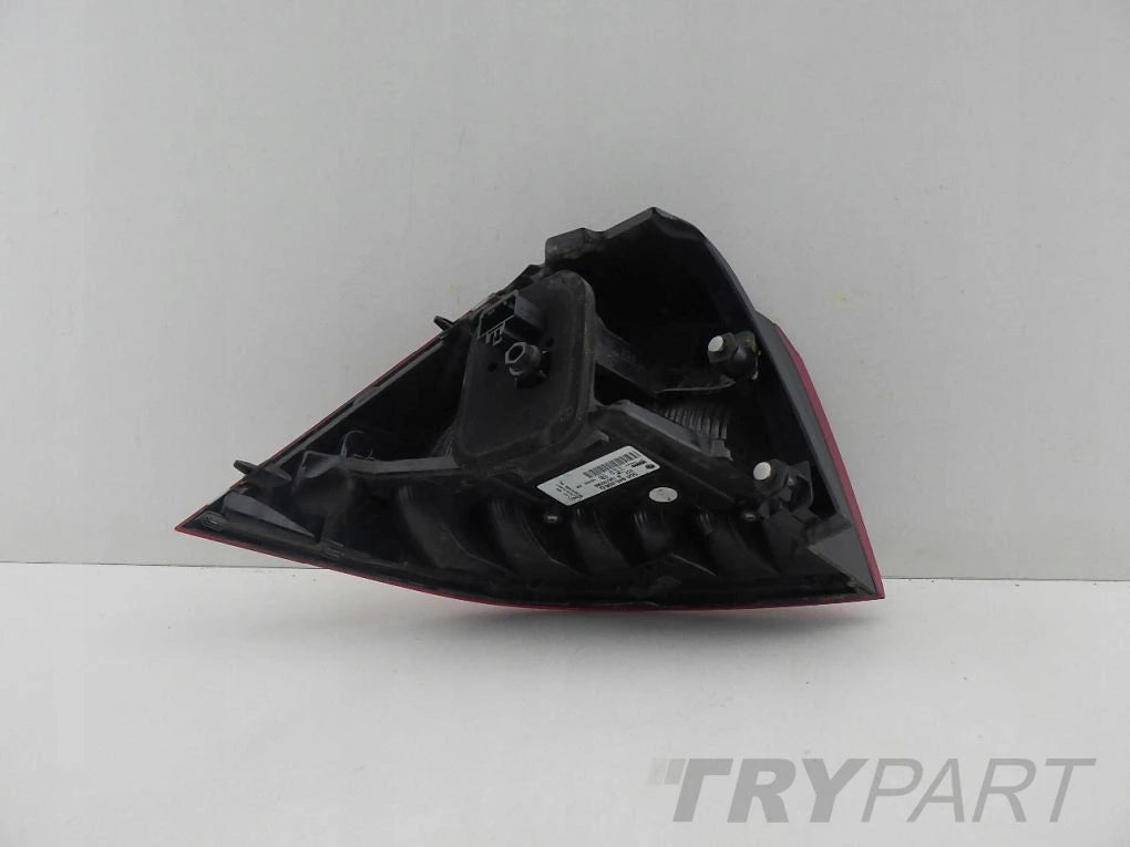 VW GOLF VII 7 5G0 LIFT HB 2017- Right Tail Lamp