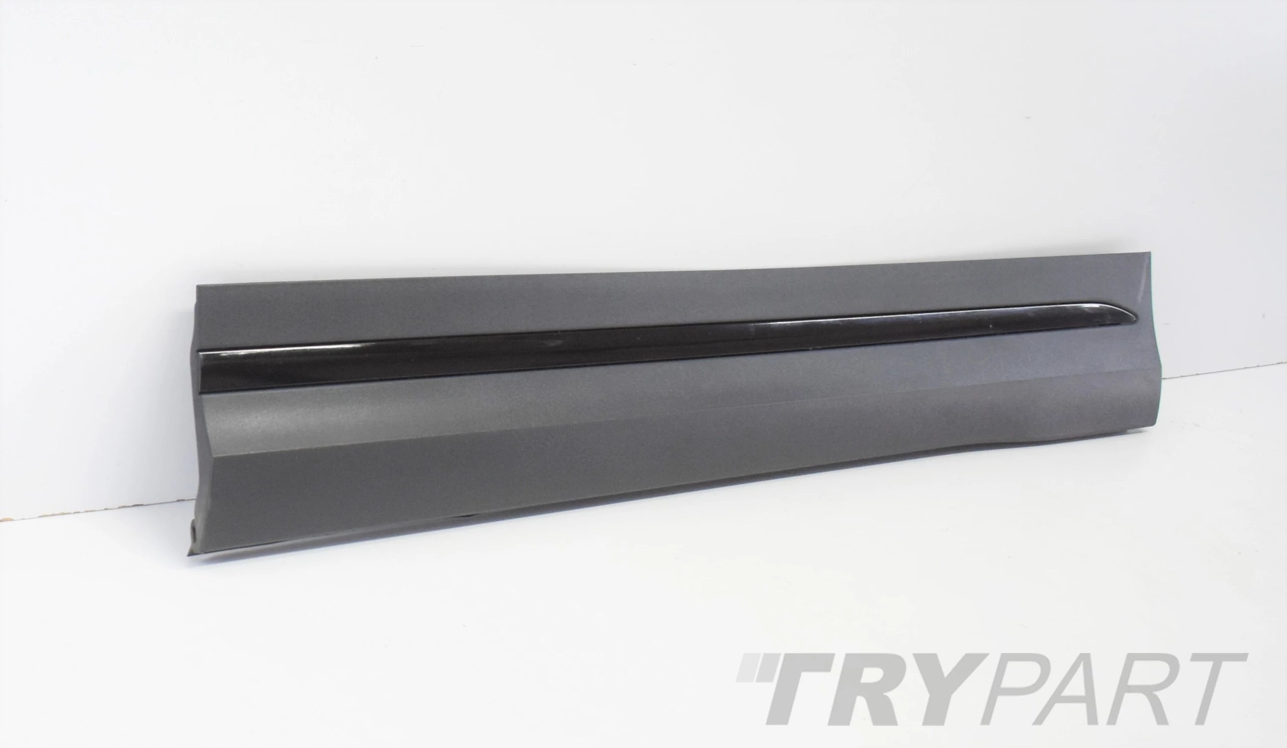 MERCEDES GLA II W247 RIGHT FRONT DOOR MOULDING ORG