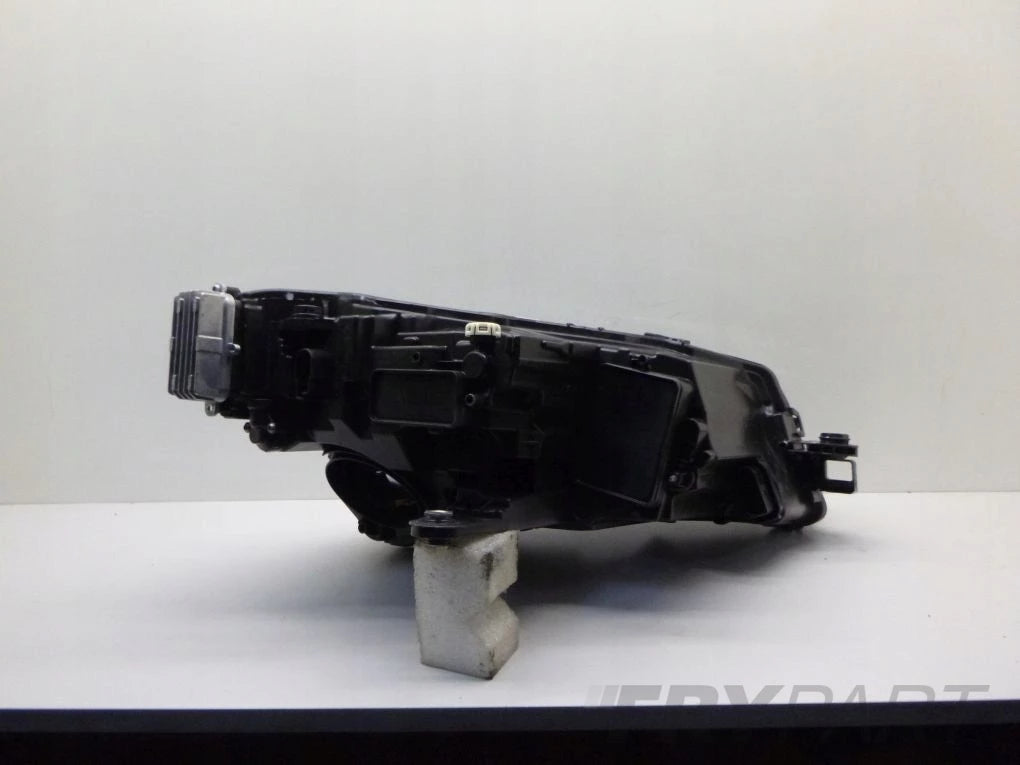 SKODA SUPERB LIFT III 3V0 3V1 FULL LED RIGHT