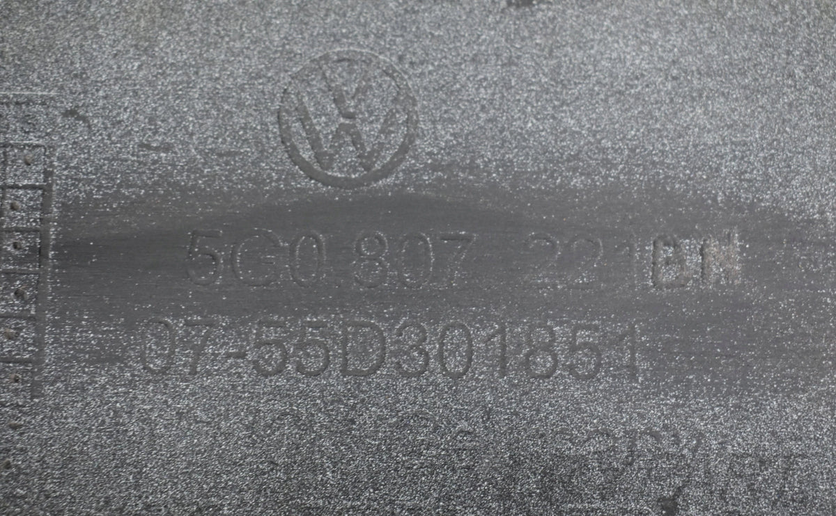 VW GOLF VII 5G0 FRONT BUMPER ORG + GRILLE