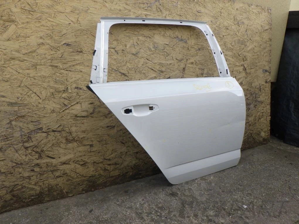 SKODA OCTAVIA III 3 5E KOMBI 2013- Right Rear Door