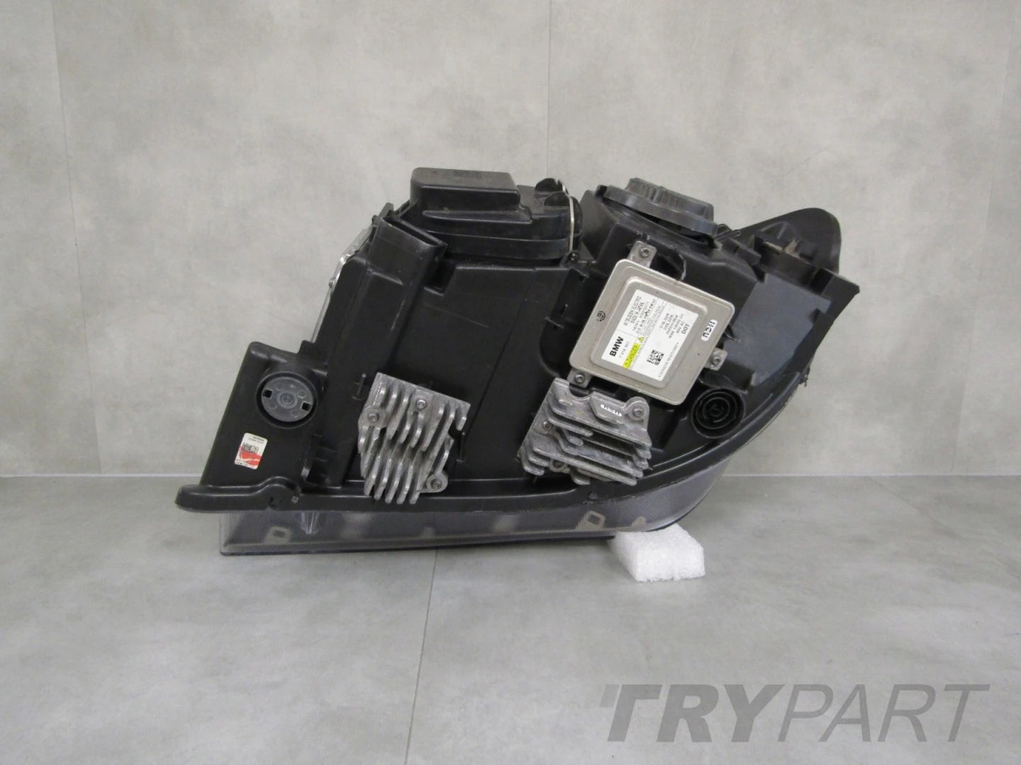 BMW X1 E84 LIFT LCI Xenon Headlight 12-15 RH RIGHT COMPLETE