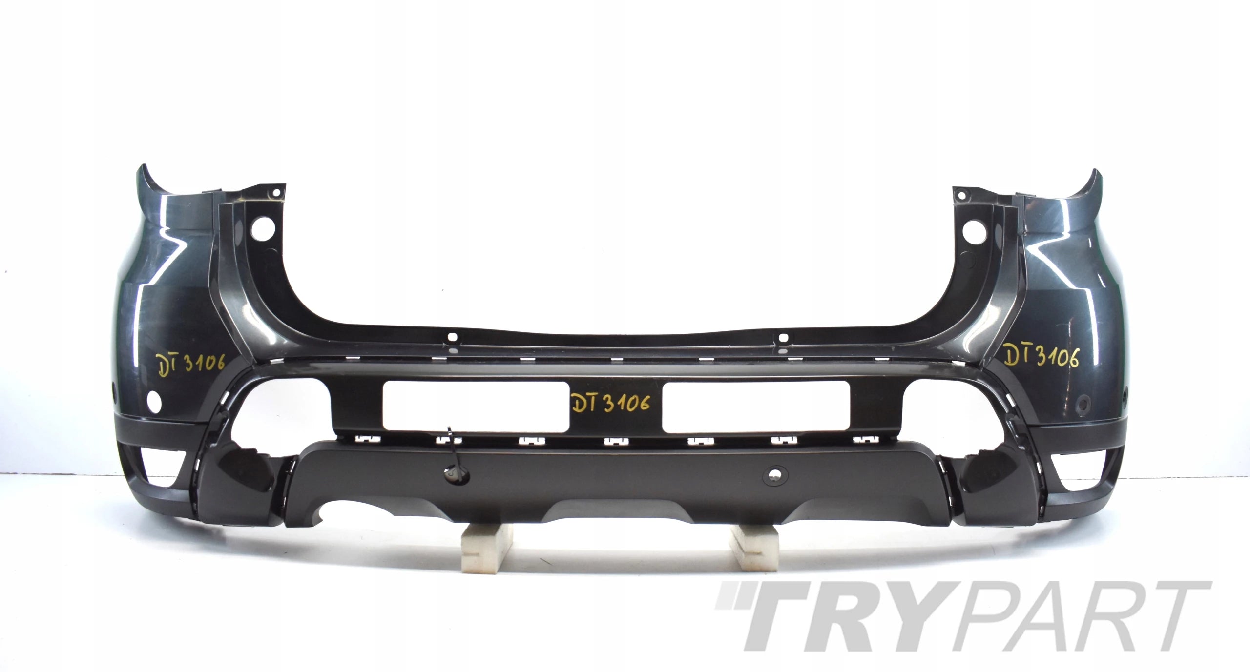 DACIA DUSTER II REAR BUMPER EXCELLENT CONDITION ORG