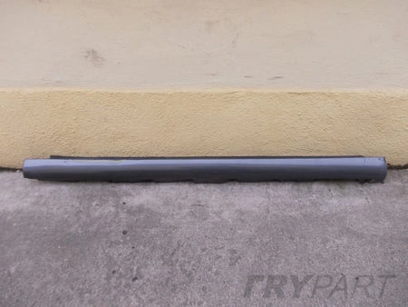 TOYOTA AVENSIS II T25 03- Right Sill Cover