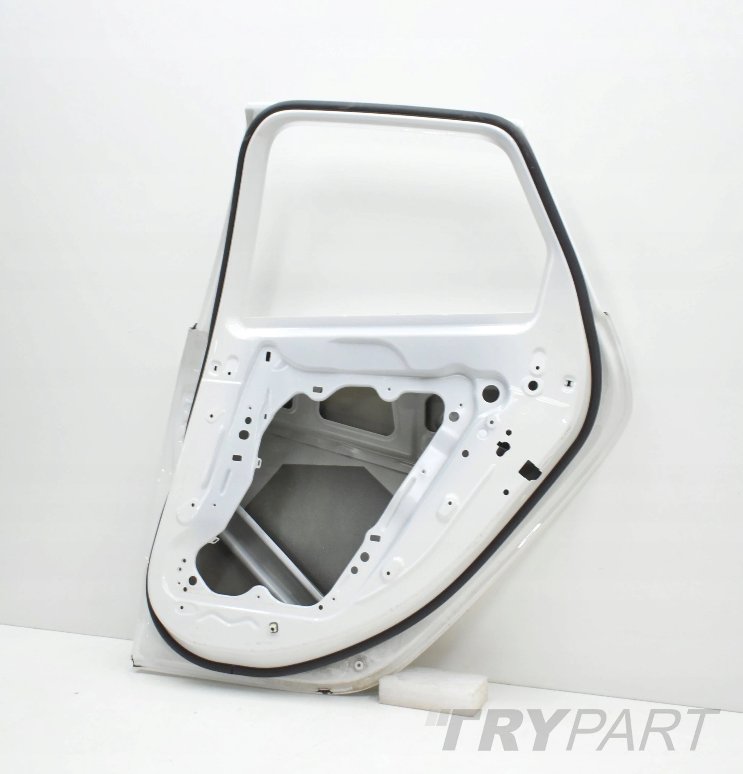 BMW 2 U06 ACTIVE TOURER REAR RIGHT DOOR ORG