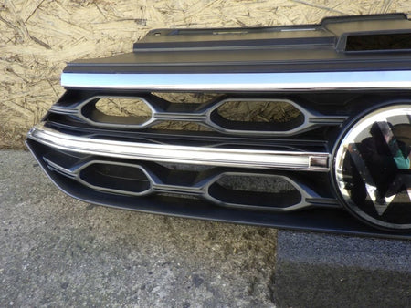VW T-ROC T ROC LIFT LED 21- 2GA853651 Grille Emblem