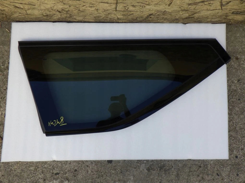 KIA EV9 EV 9 MV 23- LEFT REAR SIDE WINDOW