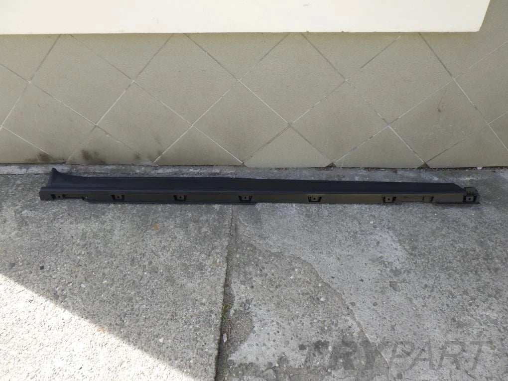 Ford Explorer 2020- Right Door Sill Molding