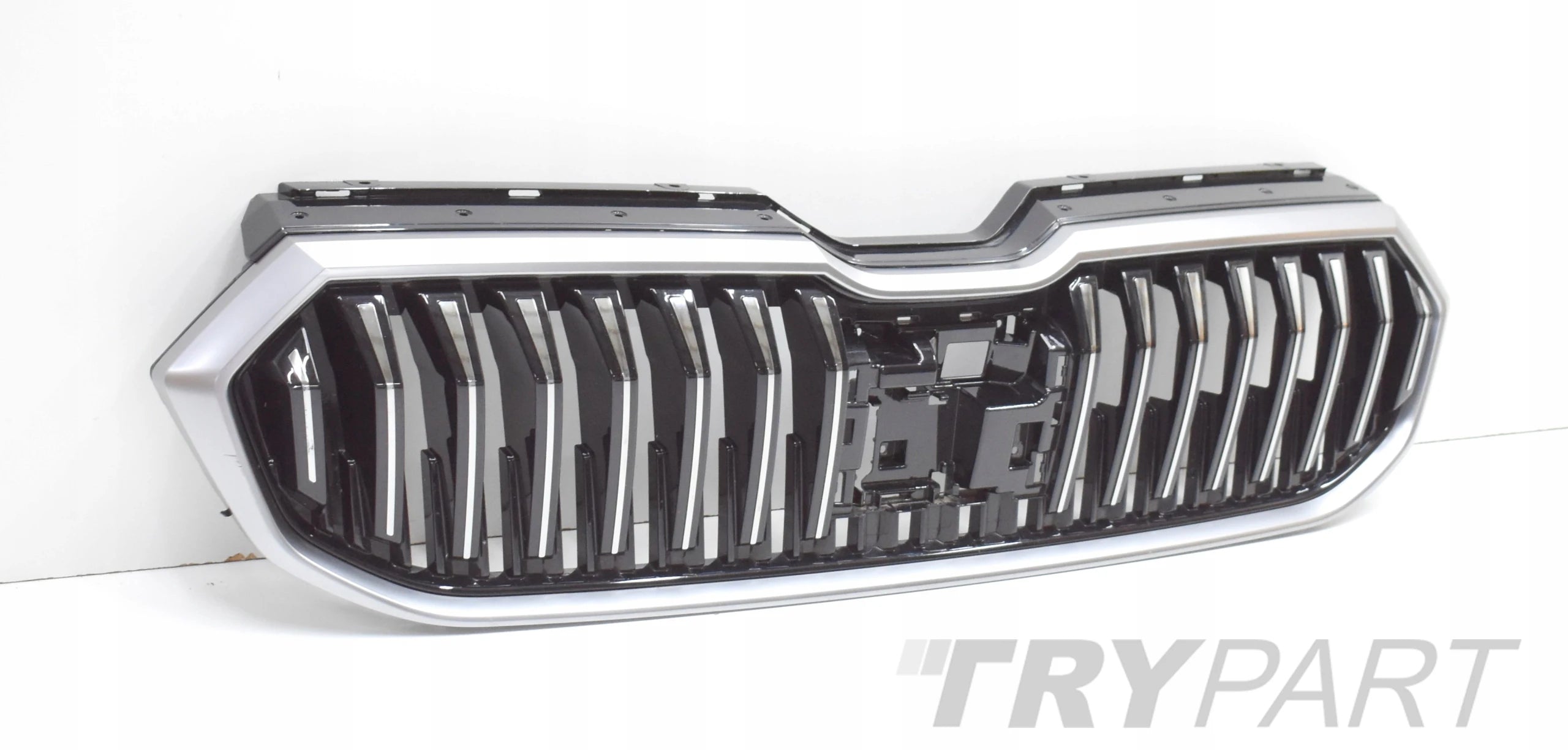 SKODA SUPERB IV 3P0 CHROME GRILLE FRONT BUMPER GRILLE ORG 3P0853653