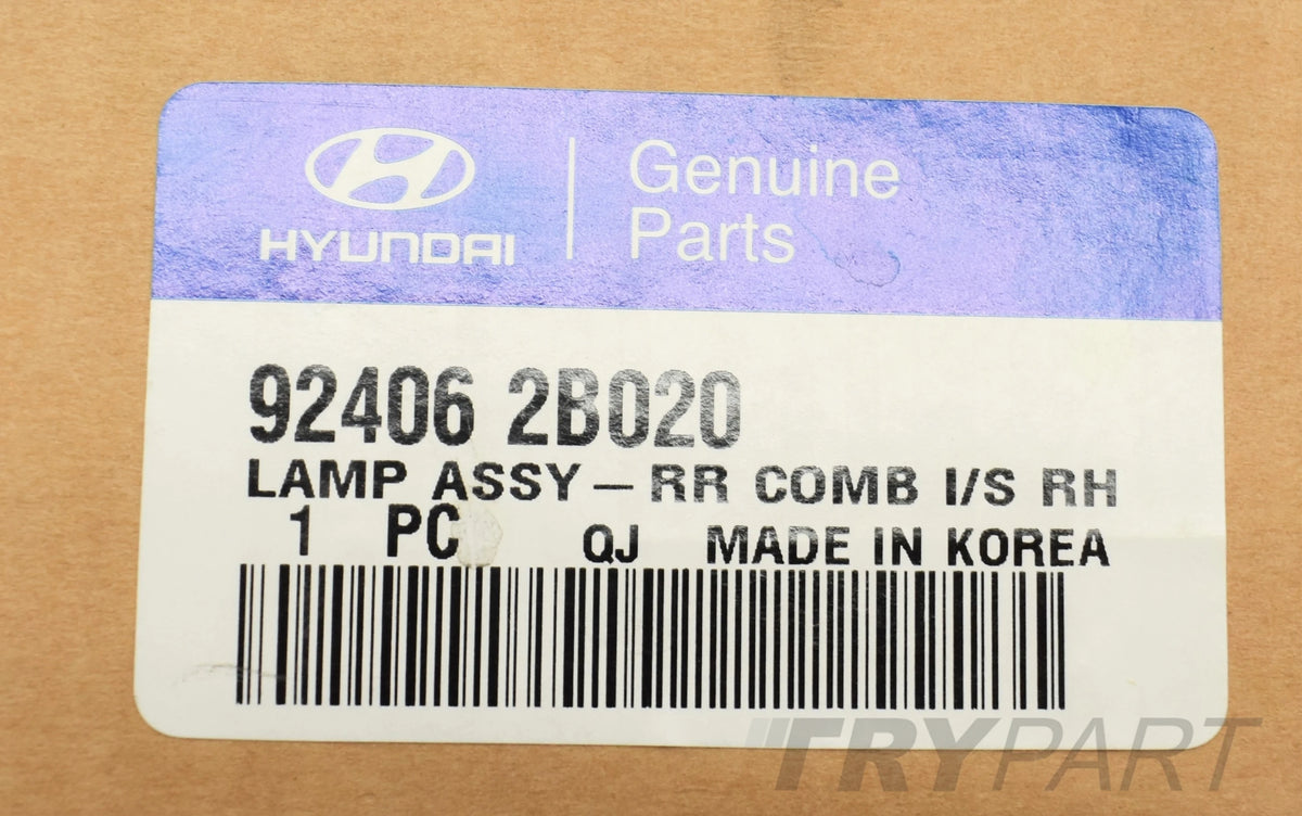 HYUNDAI SANTA FE II TAILGATE RIGHT TAIL LIGHT ORG NEW
